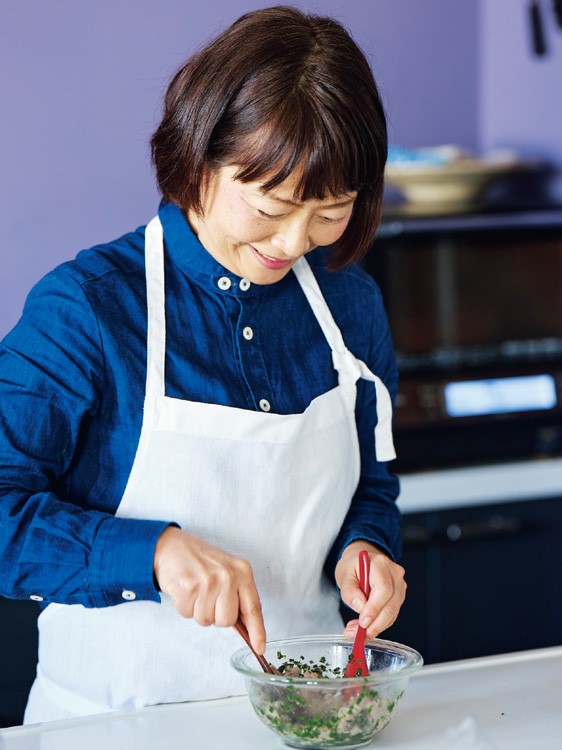 料理研究家・山脇りこさんを直撃！50代の心と体をいたわる「電子レンジ料理」の魅力とは？ | 【公式】大人のおしゃれ手帖web - 料理、レシピ