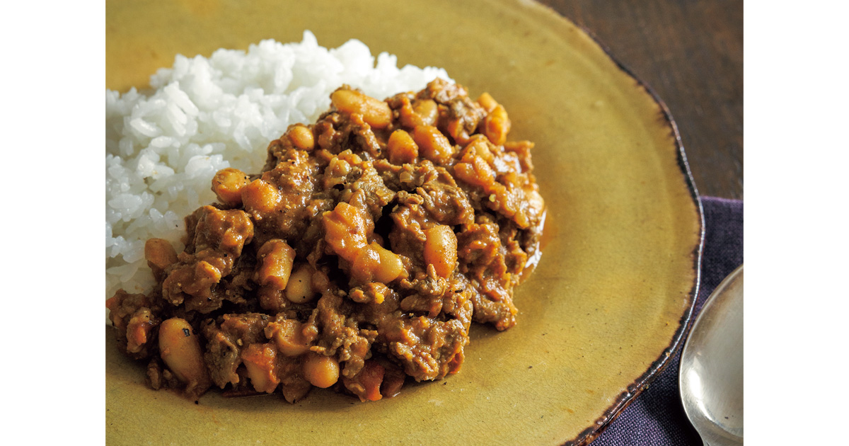 身近な食材で気持ち華やぐ 軽やか洋風煮物】牛肉といんげん豆のカレー