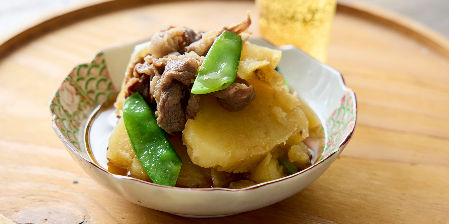 樋口直哉さんの居酒屋風肉じゃがレシピを公開【日本の定番料理10の謎