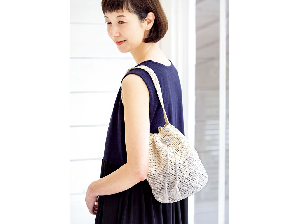 網代と麻の巾着　夏の大人カジュアルに　　未使用 網代と麻の巾着 夏の大人カジュアルに 未使用 網代と麻の巾着 夏の大人